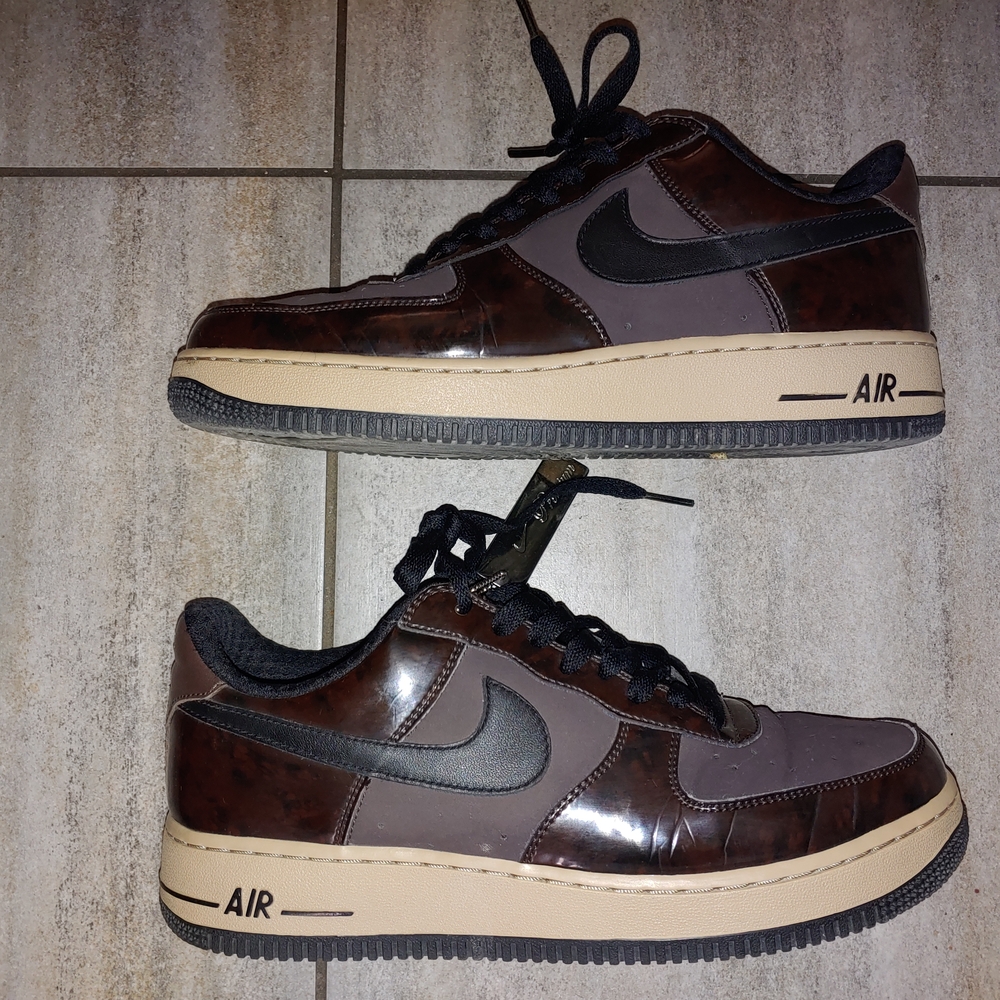 Nike Men's Brown and Black Sneakers